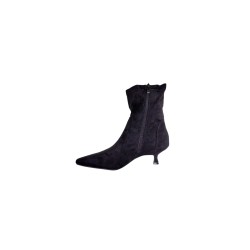 Bottines noires en daim