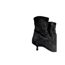 Bottines noires en daim